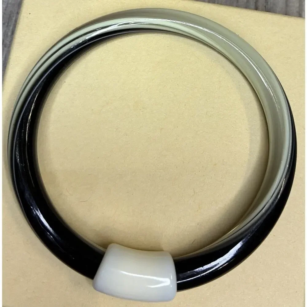 Vintage Lea Stein Unsigned Laminated Bangle Black And Cream Mod Deco Bracelet